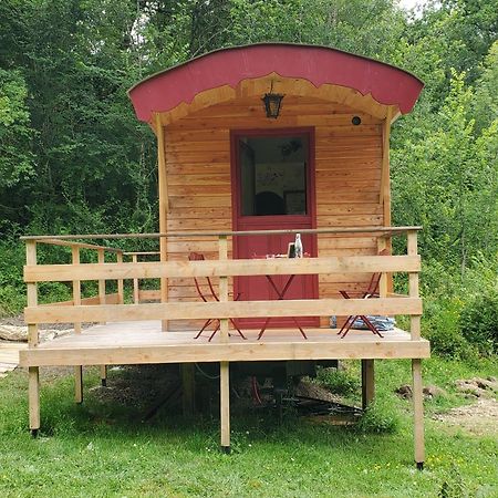 Le Val Du Pech Chantant Chambres D'Hotes Pern Exterior foto